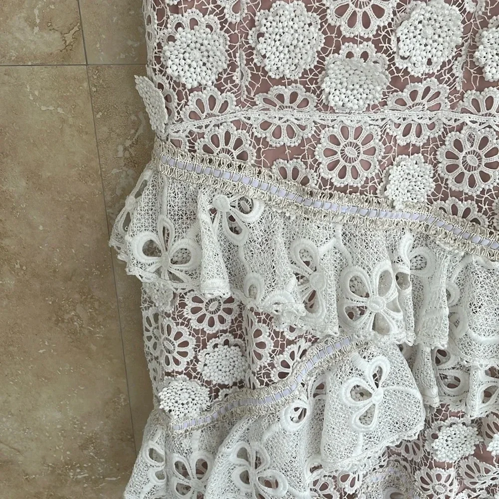 Alexis Dress Mini Size XS Lace Floral Lined Sleeveless Off White Asymm Hem - Picture 6 of 11